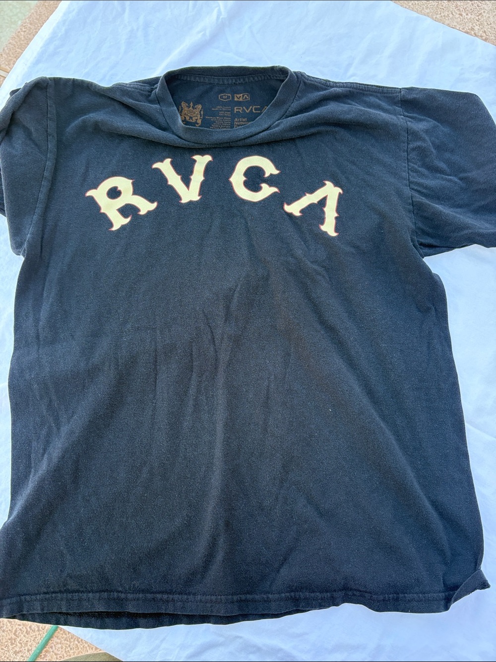 RVCA T-shirt men’s medium